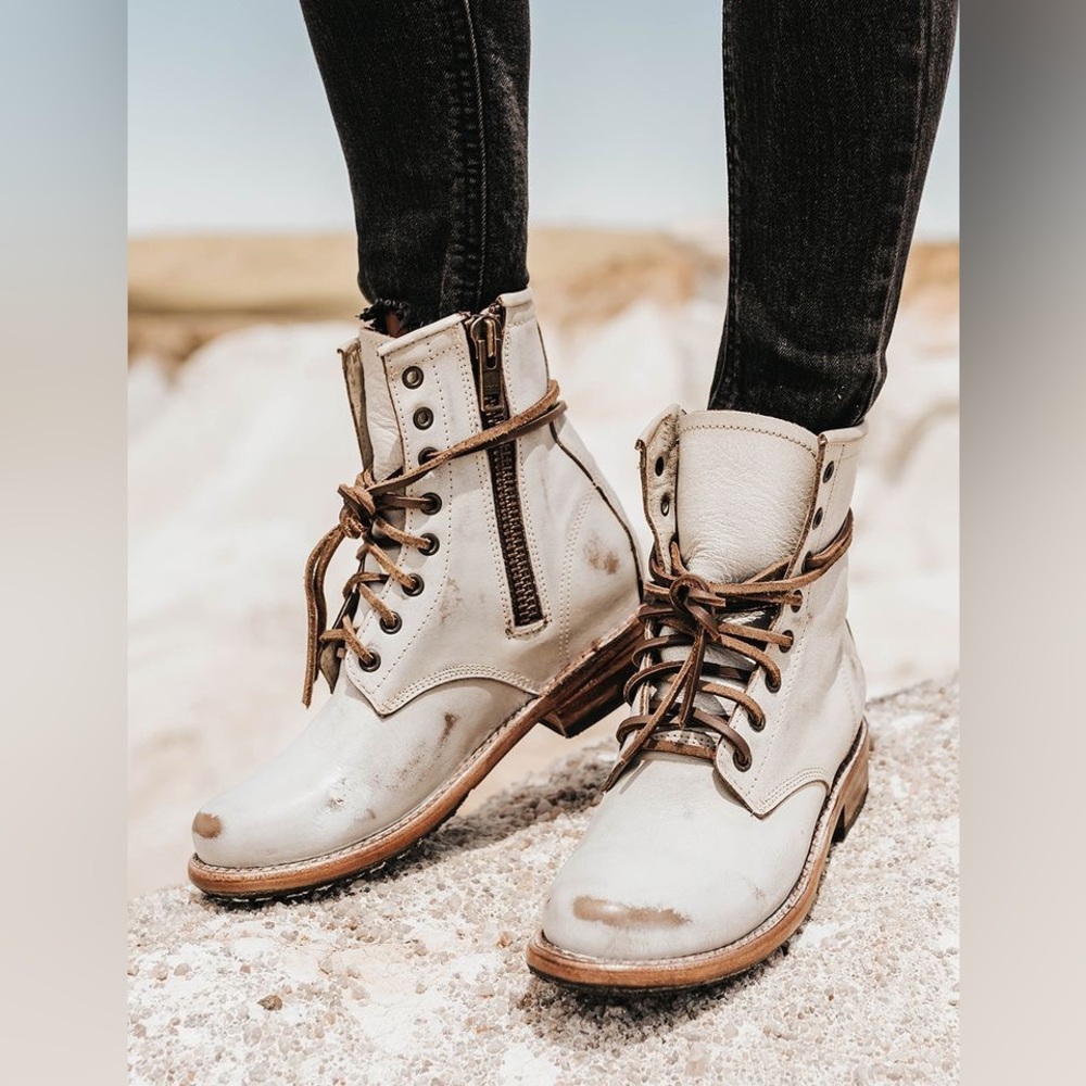 FREEBIRD Manchester Cream Combat Boot - Picture 1 of 9